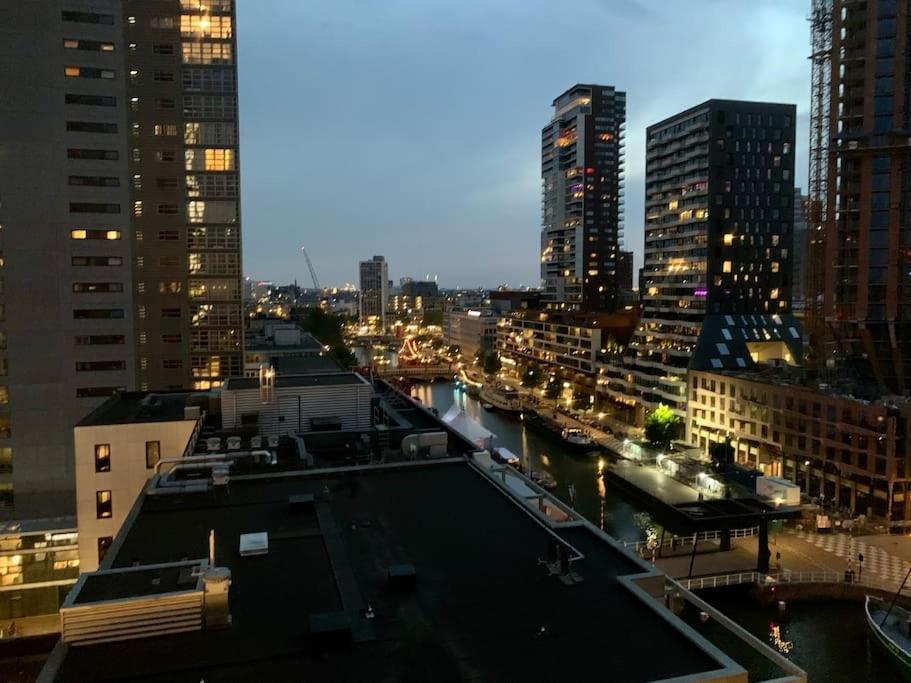 ロッテルダムStunning View Apt Free Parkingアパートメント エクステリア 写真
