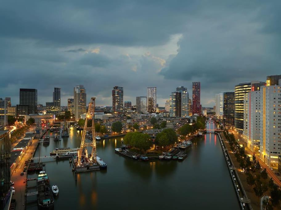 ロッテルダムStunning View Apt Free Parkingアパートメント エクステリア 写真
